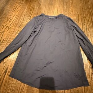Classic Navy Long-Sleeve athleta shirt. Splits in back